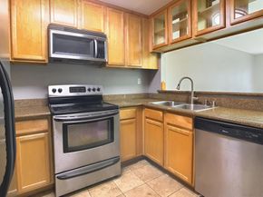 10216 Maya Linda 10, San Diego CA 92126