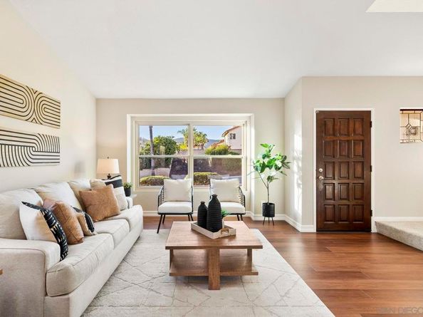 13313 Gabilan Rd, San Diego CA 92128