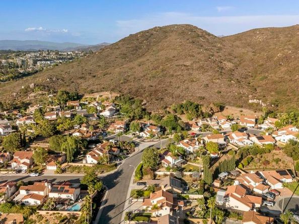 13313 Gabilan Rd, San Diego CA 92128