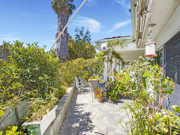 2500 Anniversary Ln, Newport Beach CA 92660