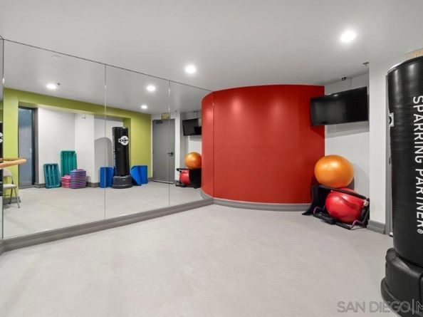 100 Harbor Drive 2404, San Diego CA 92101