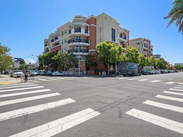 3650 5Th Ave 404, San Diego CA 92103