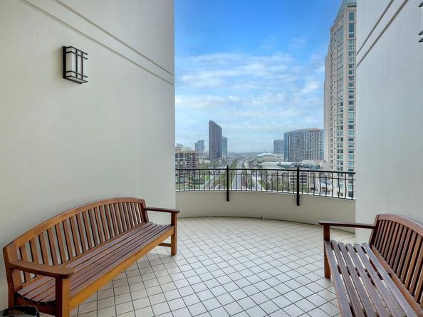 700 W Harbor Dr 1306, San Diego CA 92101