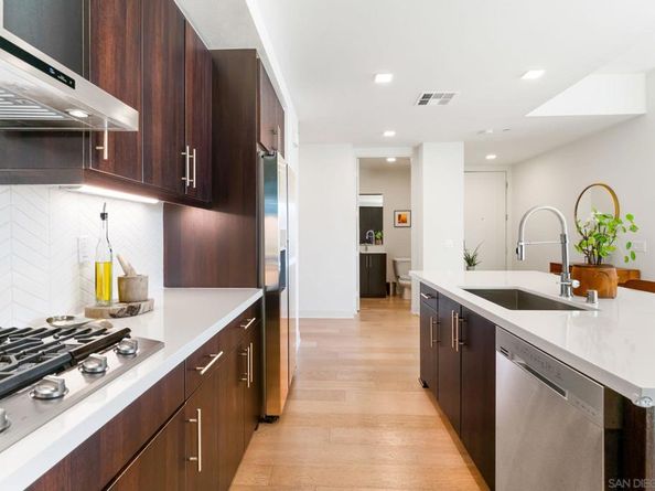 2400 Community Ln 59, San Diego CA 92108