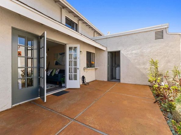 3965 Camino Lindo, San Diego CA 92122