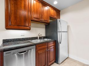 3161 Via Alicante 132, La Jolla CA 92037