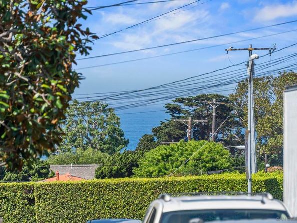 607 Arenas, La Jolla CA 92037