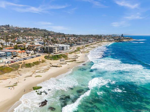 607 Arenas, La Jolla CA 92037