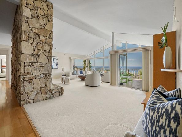 6424 El Camino Del Teatro, La Jolla CA 92037