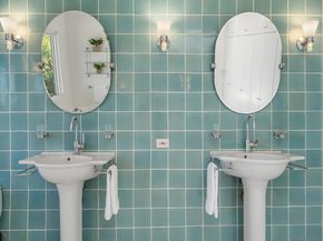 6424 El Camino Del Teatro, La Jolla CA 92037