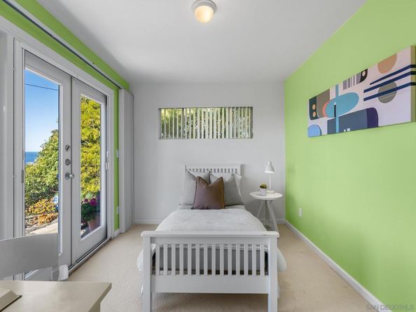 6424 El Camino Del Teatro, La Jolla CA 92037