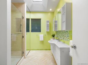 6424 El Camino Del Teatro, La Jolla CA 92037