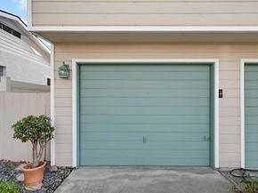 1059 Agate St A, San Diego CA 92109