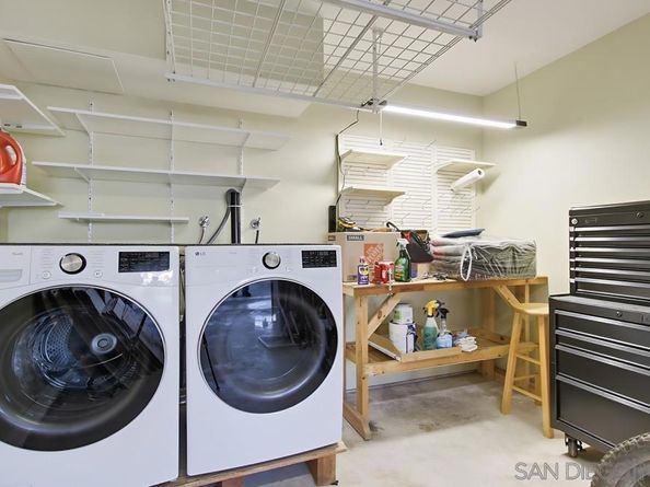 1059 Agate St A, San Diego CA 92109