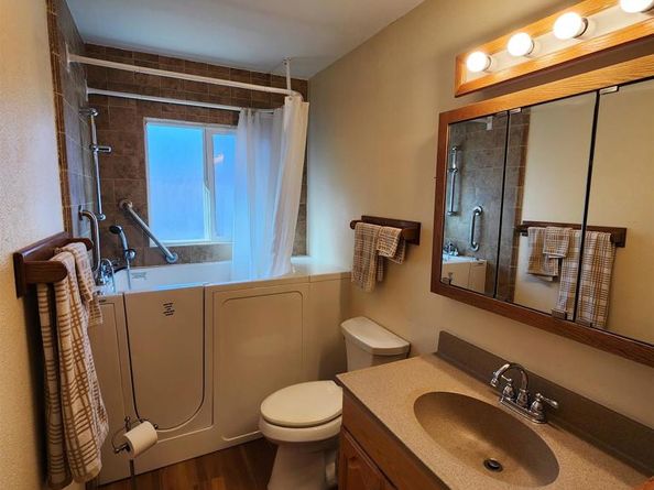 6715 Monte Verde Dr, San Diego CA 92119