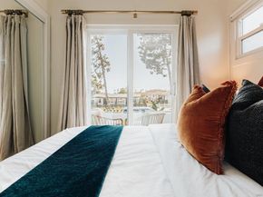 324 S Nevada St, Oceanside CA 92054