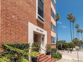 8040 Girard Ave 2, La Jolla CA 92037