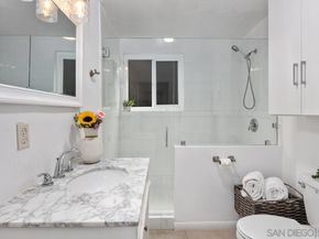 8040 Girard Ave 2, La Jolla CA 92037