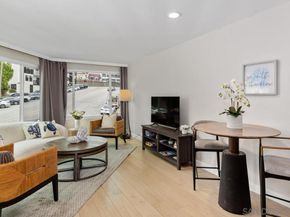 8040 Girard Ave 2, La Jolla CA 92037