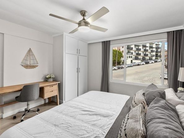 8040 Girard Ave 2, La Jolla CA 92037