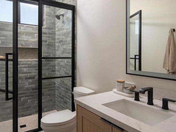 3616 Buena Vista St, San Diego CA 92109