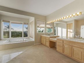 2464 Canyon Creek Rd, Escondido CA 92025