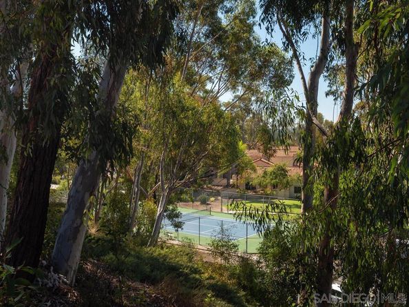 4734 Ocana Pl, San Diego CA 92124