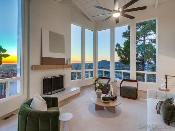 9612 Summit Cir, La Mesa CA 91941