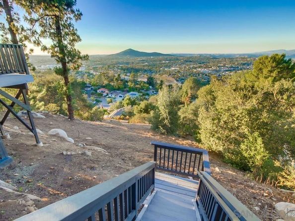 9612 Summit Cir, La Mesa CA 91941