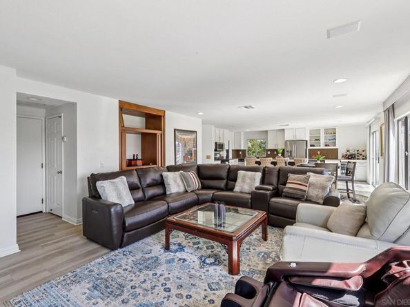 1512 Thomas Pl, Chula Vista CA 91911
