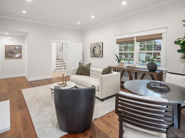 420 1st St, Coronado CA 92118