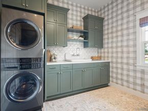 420 1st St, Coronado CA 92118