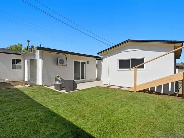 2039 Winnett St, San Diego CA 92114