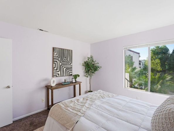 8485 Westmore RD APT 40, San Diego CA 92126