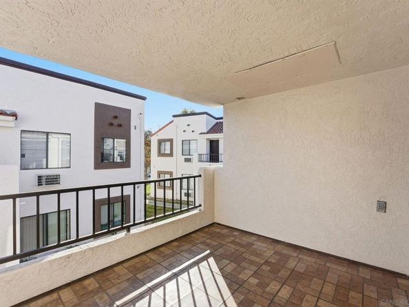 8485 Westmore RD APT 40, San Diego CA 92126