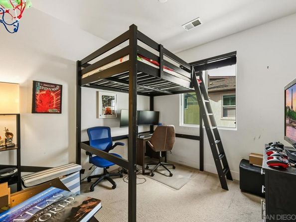 2225 Element Way 2, Chula Vista CA 91915