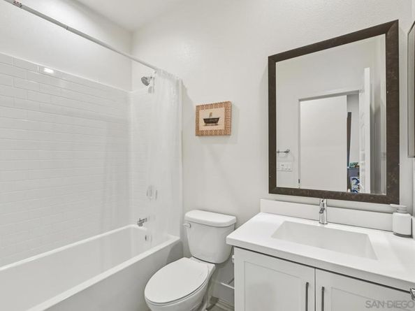 2225 Element Way 2, Chula Vista CA 91915