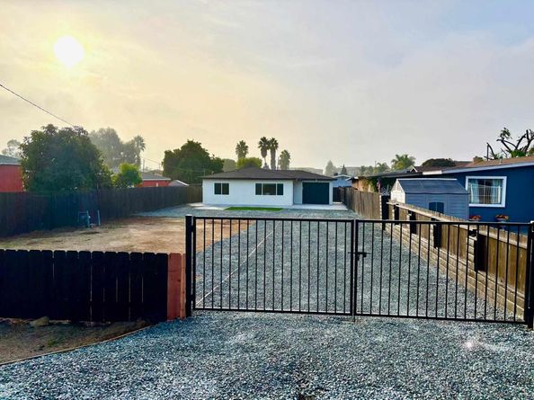 154 Palm Ave, Chula Vista CA 91911