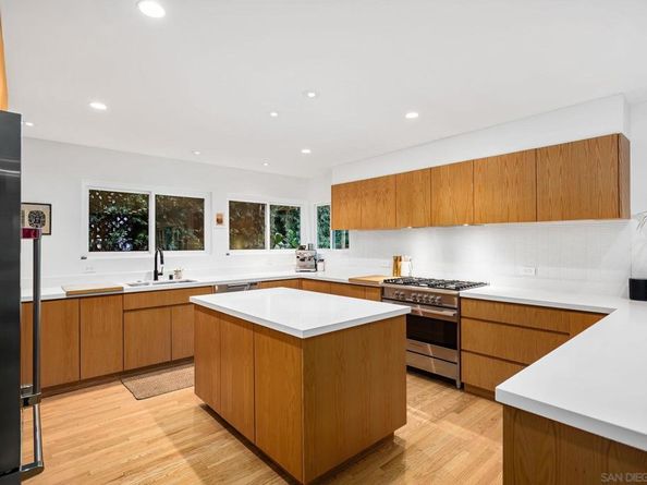 4021 Bernice Dr, San Diego CA 92107