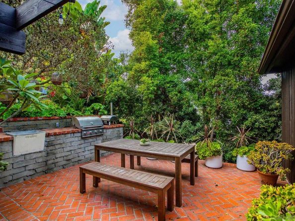 4021 Bernice Dr, San Diego CA 92107