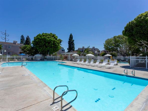 7228 Camino Degrazia 270, San Diego CA 92111