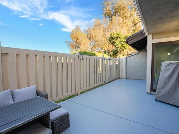 4718 Amberwood Ct, Carlsbad CA 92008