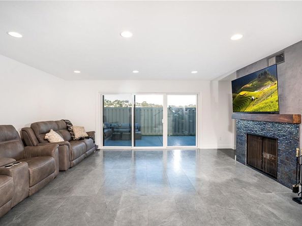 4718 Amberwood Ct, Carlsbad CA 92008