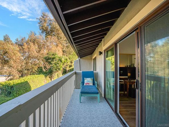 4718 Amberwood Ct, Carlsbad CA 92008