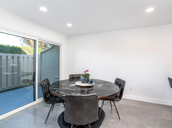 4718 Amberwood Ct, Carlsbad CA 92008