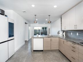 4718 Amberwood Ct, Carlsbad CA 92008