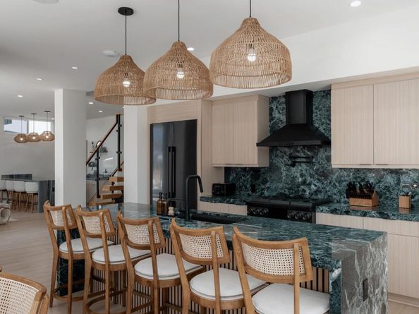 5140 Los Robles Drive, Carlsbad CA 92008