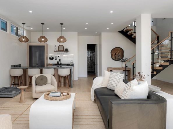 5140 Los Robles Drive, Carlsbad CA 92008