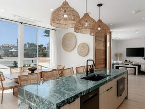 5140 Los Robles Drive, Carlsbad CA 92008