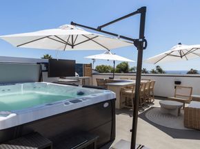 5140 Los Robles Drive, Carlsbad CA 92008